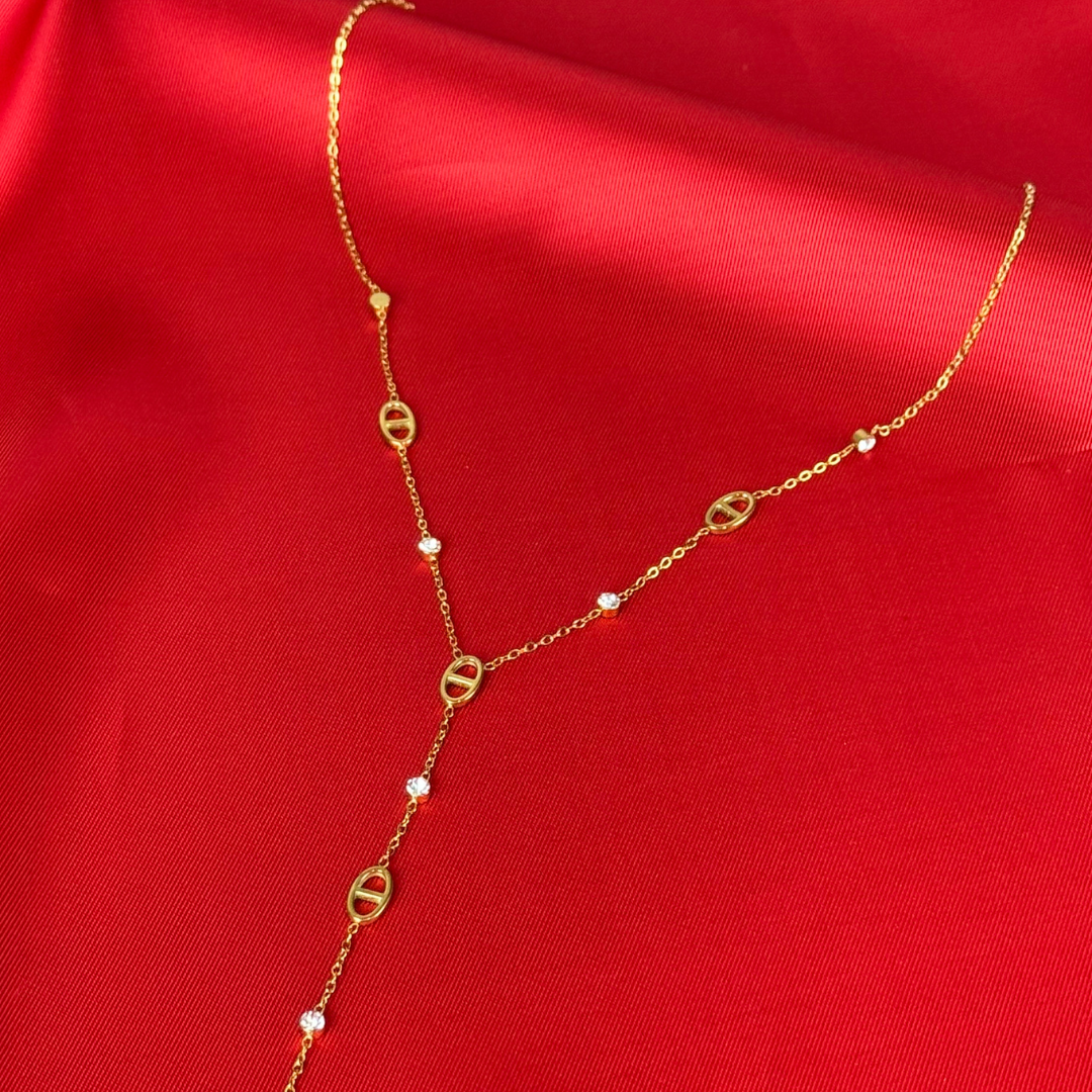COLLIER JULIA