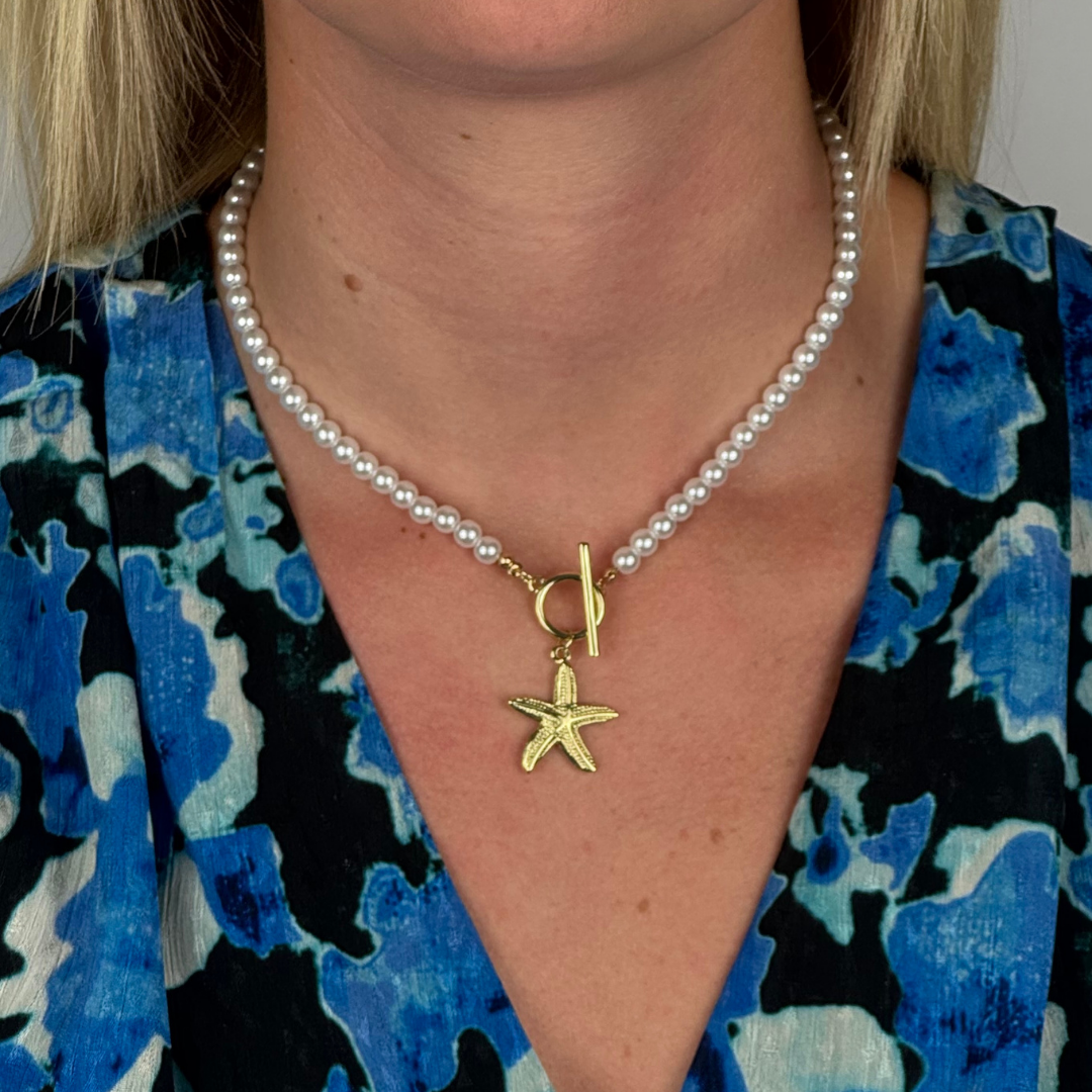 COLLIER LINA