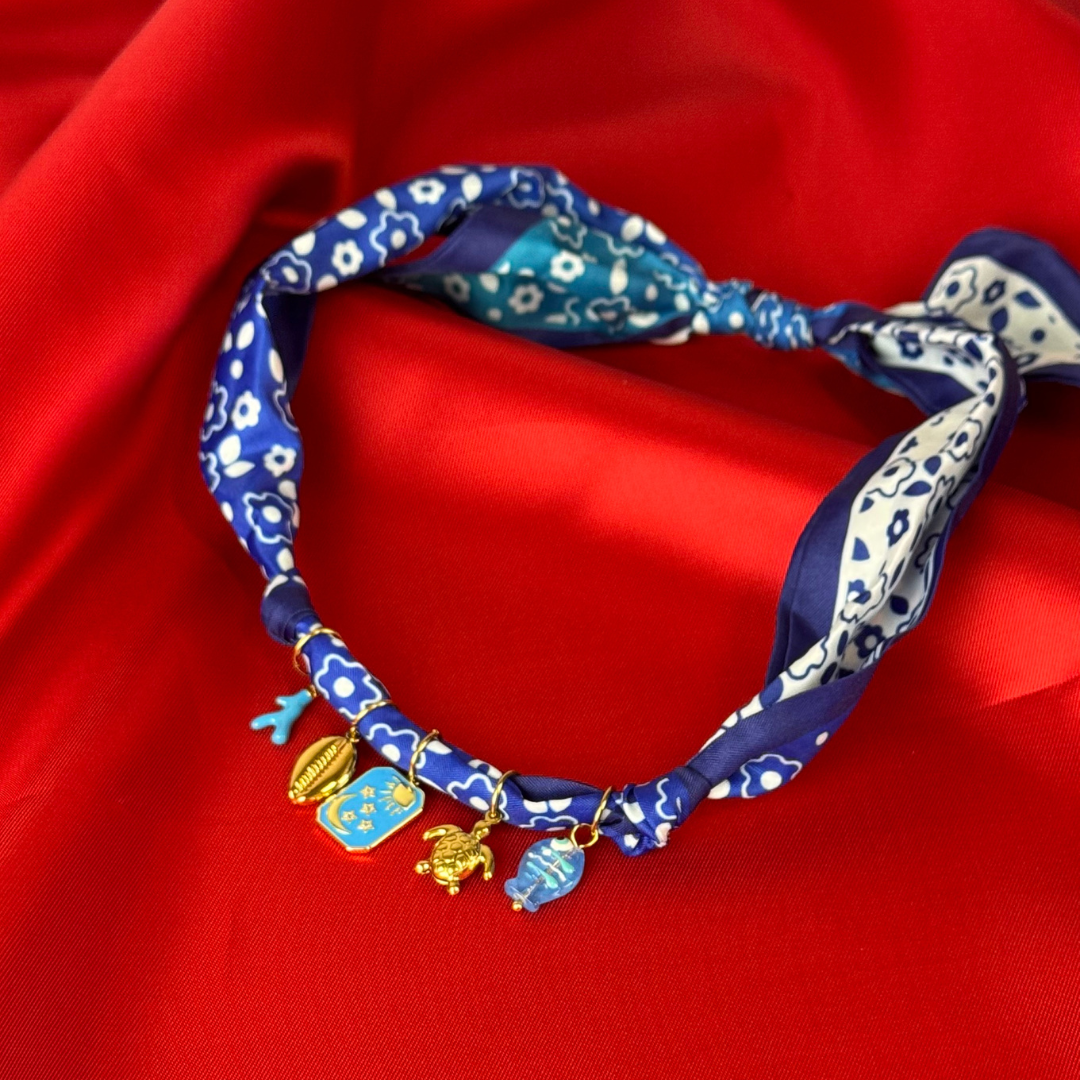 COLLIER NAYA