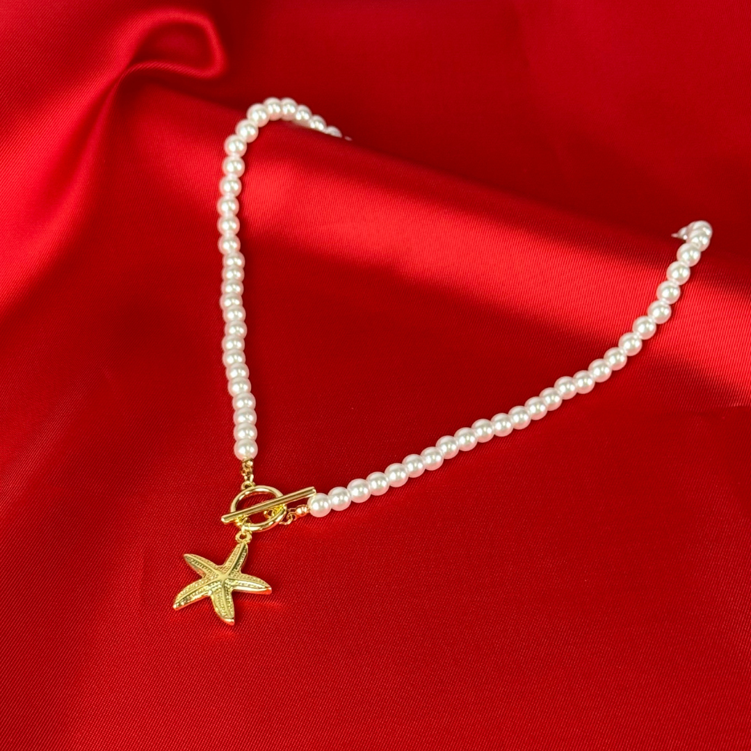 COLLIER LINA